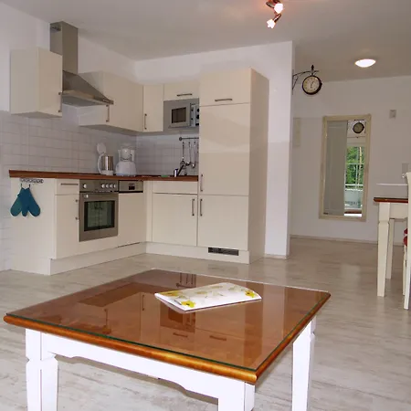 Strandhotel Louisa & Appartementhaeuser Josephine Und Christine Apartman 4*