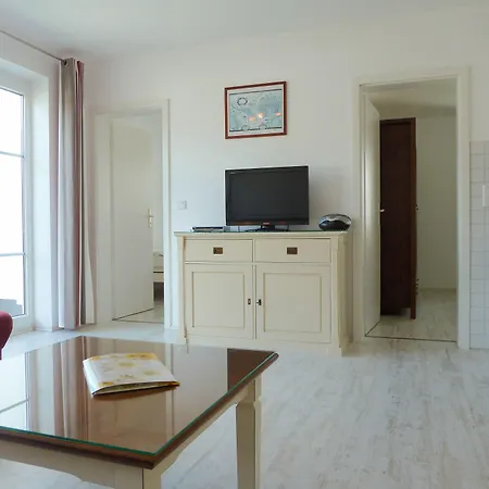 Apartman Strandhotel Louisa & Appartementhaeuser Josephine Und Christine Juliusruh