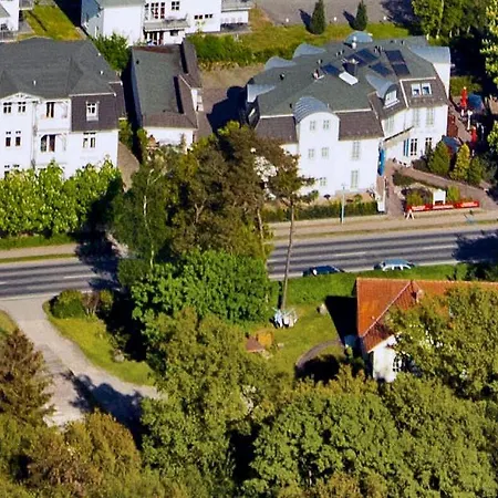 Apartman Strandhotel Louisa & Appartementhaeuser Josephine Und Christine Juliusruh