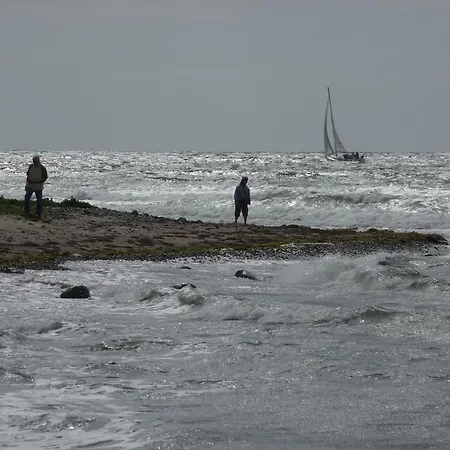 Strandhotel Louisa & Appartementhaeuser Josephine Und Christine Juliusruh